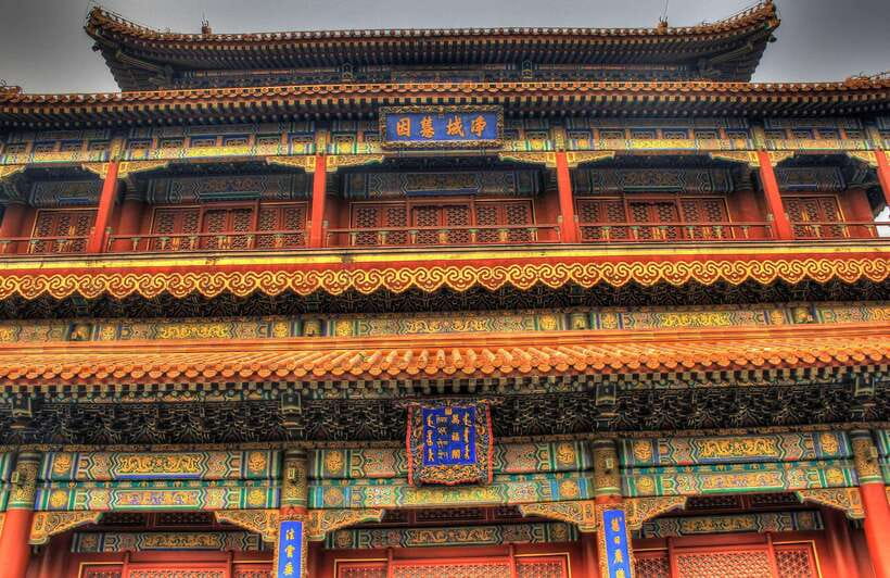 Beijing: Lama temple ticket; top efficacious temple - The 18m Maitreya Buddha and the Kind of Awe That Lasts