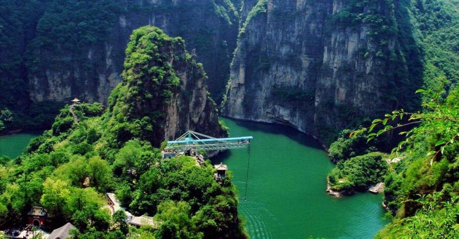 Beijing: Longqing Gorge, Ming Tombs & Lunch Private Day Tour - Getting Out of Beijing Heat: Private Door-to-Door Comfort and Timing