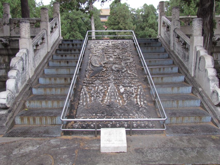 Beijing: Longqing Gorge, Ming Tombs & Lunch Private Day Tour - Optional Water Sports: Where You Decide the Energy Level