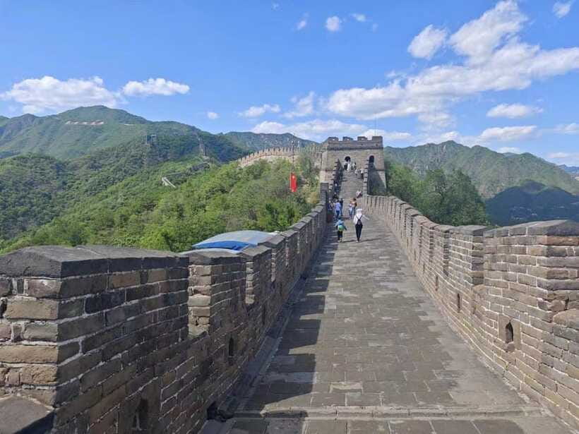 Beijing: Mutianyu Great Wall and Forbidden City Private Tour - Guides: what you gain from someone steering the day