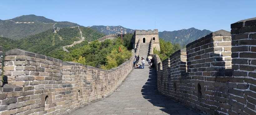 Beijing: Mutianyu Great Wall Private Layover Tour - The private guide value: direction, pacing, and that “one step ahead” feeling