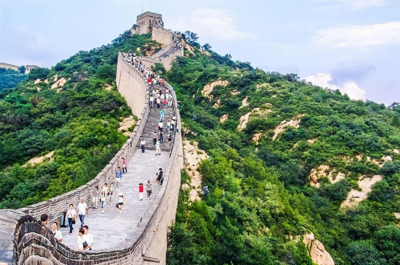 Beijing: Mutianyu Great Wall Tours–Tickets&Day/Night Options - XR show, buffet lunch, and cultural performances: the extras that can help