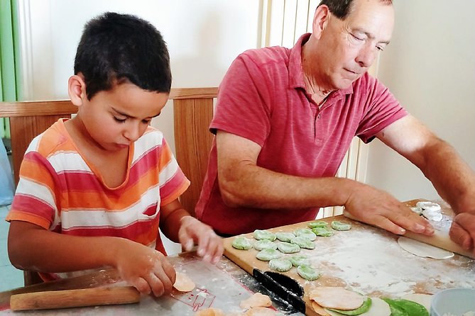 Beijing: Private Dumpling Cooking Class in Local Family - A Private Dumpling Lesson in Beijing’s Real Neighborhood Life