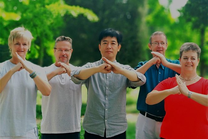 Beijing Private Tai Chi Class - Meeting by Tian Tan Dong Lu, then settling into slow practice