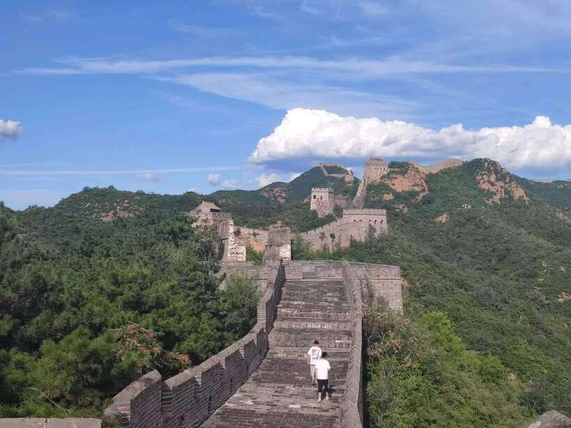 Beijing: Private Tour to Jinshanling Great Wall with Option - The included shuttle and the wall entrance: fewer hassles, more walking
