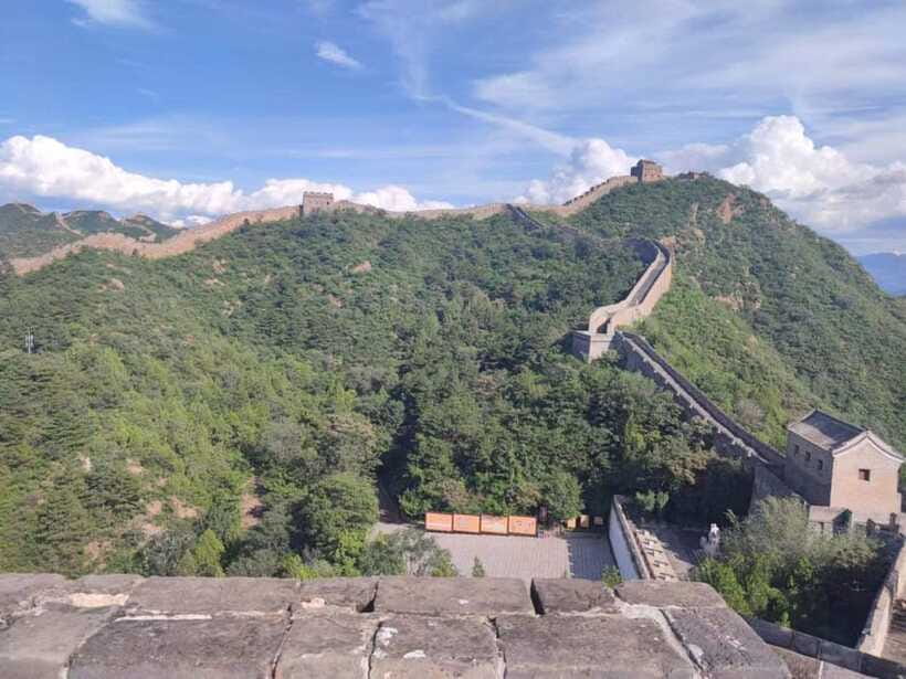 Beijing: Private Tour to Jinshanling Great Wall with Option - Your 3.5-hour Jinshanling hike: how to pace a full-wall day