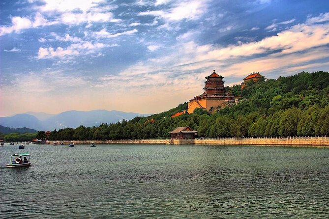Beijing Summer Palace Entrance Ticket (with Optional Guided Service) - The guided option: East Gate meet-up and the Hall of Benevolence and Longevity