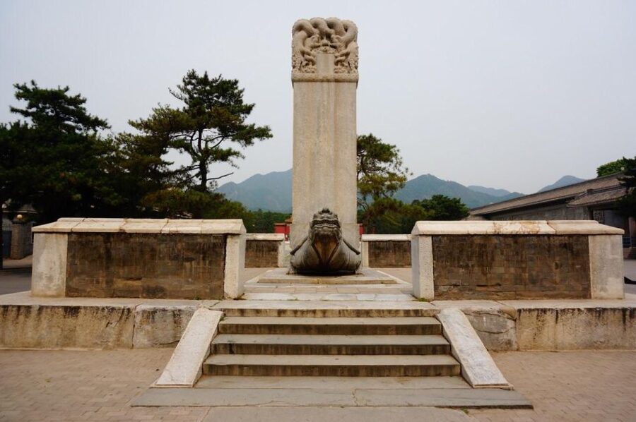 Beijing: Summer Palace, Sacred Road&Ming Tombs Private Tour - Dingling Tomb: Wanli, a museum of relics, and an underground palace