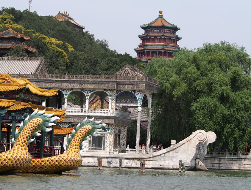 Beijing: Summer Palace, Sacred Road&Ming Tombs Private Tour - Lunch break: traditional food, included when you choose that option