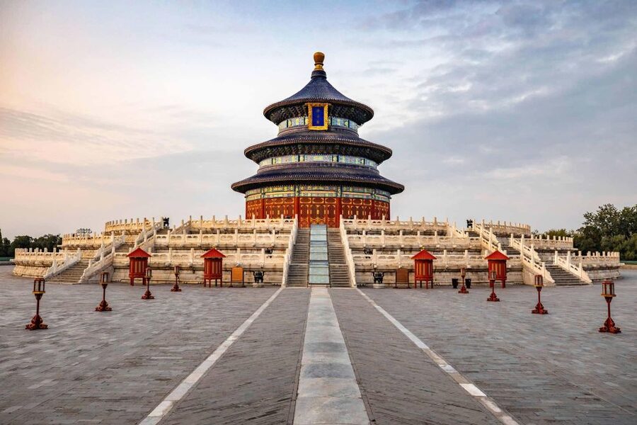 Beijing:Temple of Heaven Private Tour w/Option Show & Dinner - Tiananmen Square and the Forbidden City: major icons with guided tickets handled