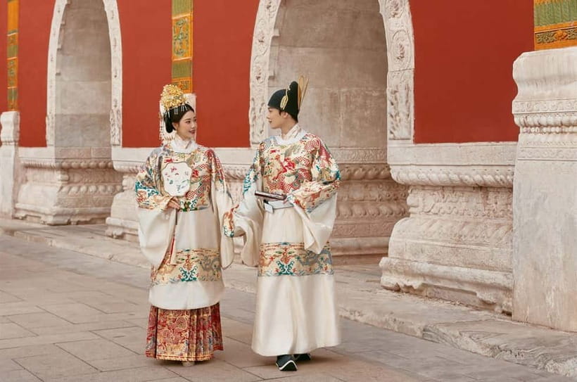 Beijing Traditional Hanfu Experience & Photoshoot for Groups - What you can and cannot do in costume around Tiananmen