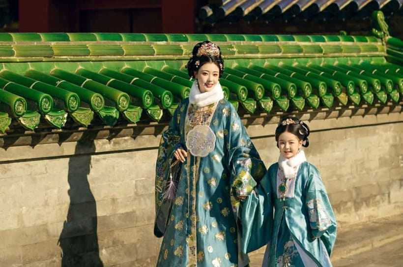 Beijing Traditional Hanfu Experience & Photoshoot for Groups - The photoshoot by the Forbidden City moat: where the portraits get their drama