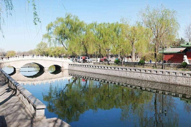 Beijing Walking Food Culture Tour in Hutong and Hidden Places - A Hidden Courtyard Restaurant: East Meets West on the Plate