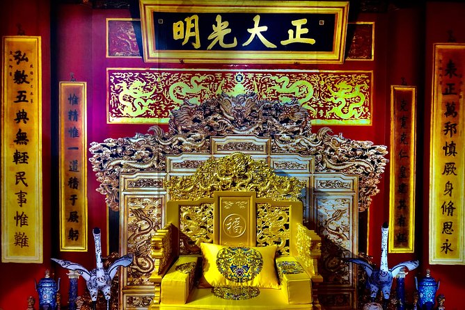 Beijing Wangfujing Calligraphy Class by Forbidden City - The main class stop: strokes, tools, and learning the feel