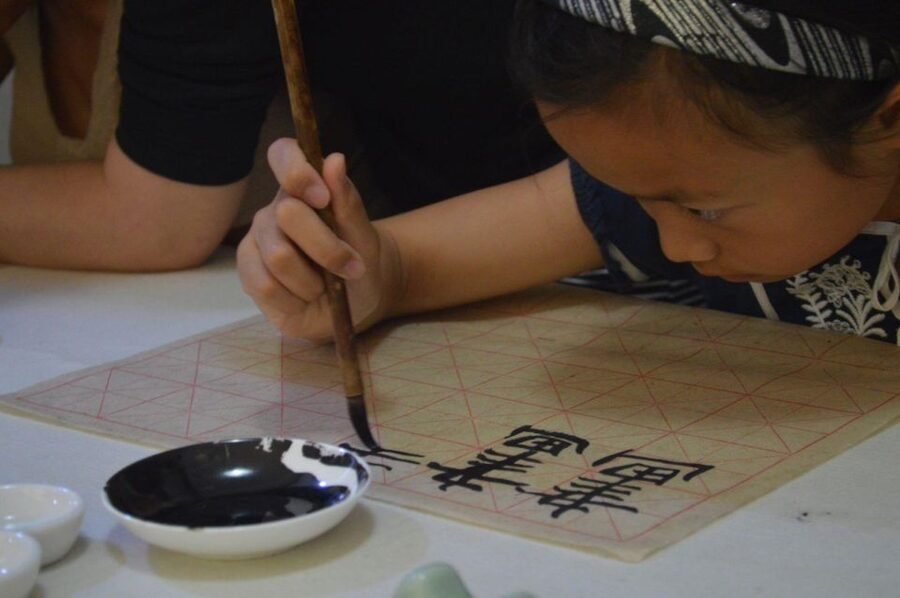 Beijing Wangfujing Calligraphy Class Nearby Forbidden City - What happens inside: posture, brush handling, and first strokes