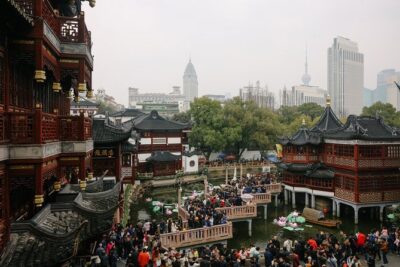 Best of Shanghai Day Tour, including Jade Buddha Temple & Bund & Yuyuan Garden