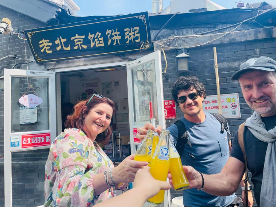 Bite and Stroll: Brunch Tour in Old Town Beijing! - Key highlights at a glance