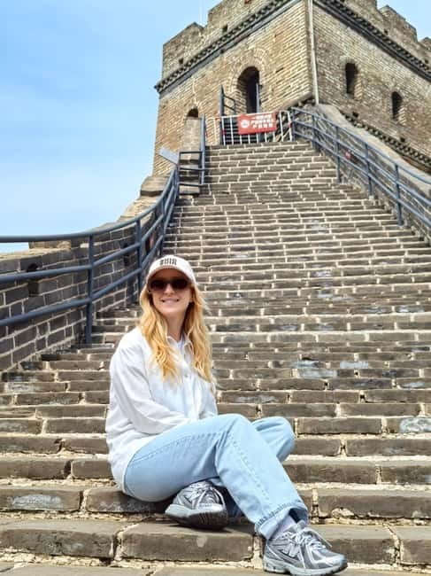 BusDa: Ancient Remnant of the Badaling Great Wall Day Tour - Transportation Comfort: Air-Conditioned Bus vs Car Service vs Private