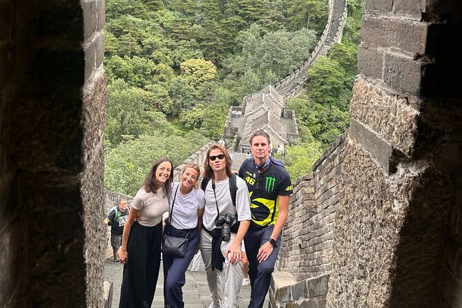 BusDa-Full-Day Bus Trips: Mutianyu, Summer & Old Summer Palaces - Bus travel details that affect your comfort and flow