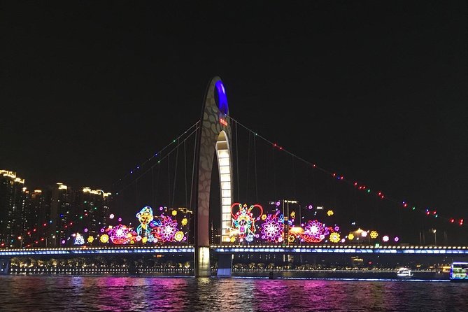 Cantonese Dim Sum Dinner with Pearl River Night Cruise in Guangzhou - How the guided dinner part works, pickup, ordering, and pacing