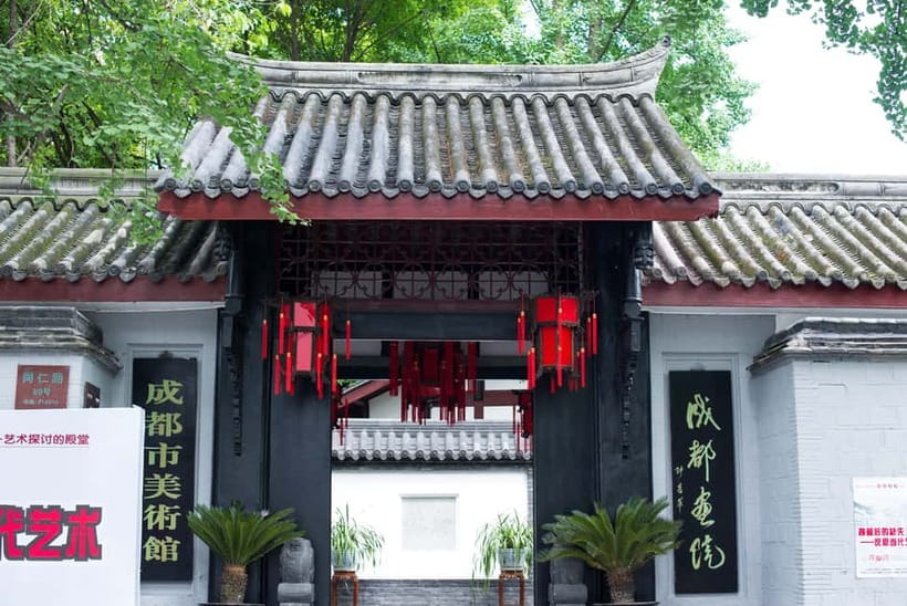 Chengdu: City Walking Tour with Food and Culture Stops - Chengdu Museum: From Qin-Han galleries to operating shadow puppets