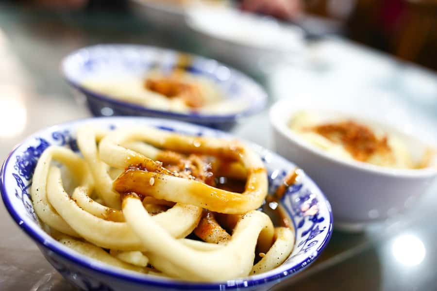 Chengdu: Hidden Dishes and Beers UNESCO Food Evening Tour - Tasting plan: 5 stops, 10+ dishes, and why the pace matters