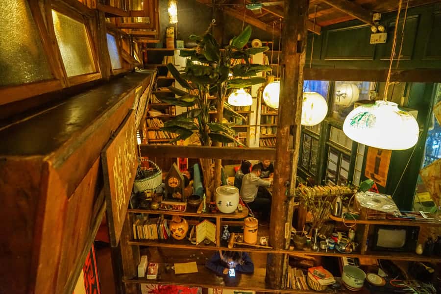 Chengdu: Hidden Dishes and Beers UNESCO Food Evening Tour - The spicy test: Sichuan heat, noodles, and sauce timing