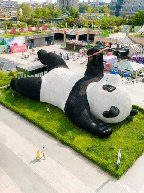 Chengdu: Hidden Wonders Day Tour with Wolong Panda Base - Zhongshu Bookstore: architecture plus a real pause