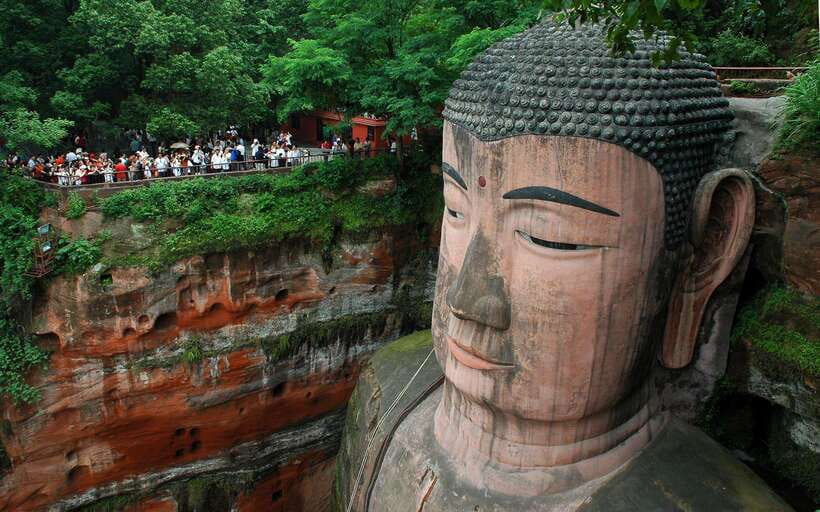 Chengdu: Leshan Buddha Optional Tours w/ Transfer or Guide - Choosing Your Way There, Private Transfer vs DIY Train and Taxi