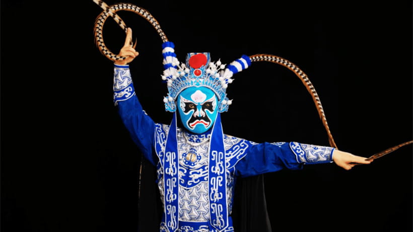 Chengdu: Liyuan Theater Sichuan Opera Face-Changing Show - What the show feels like, starting in the tea house