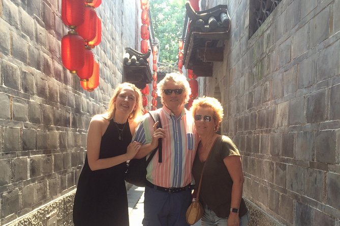 Chengdu Private Sightseeing Tour with Panda Breeding Center Visit - Comfort, crowds, and walking: the trade-offs you should know