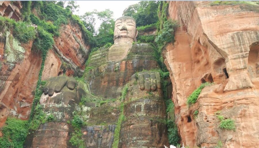 Chengdu Private Tour of Leshan Buddha and Panda Base - Hotel-to-Panda Convenience and Why Private Matters
