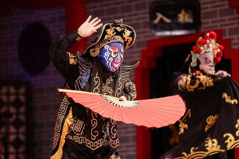 Chengdu: Sichuan Opera Face-Changing and Acrobatics Show - Price and Value: Is $32 Worth It?
