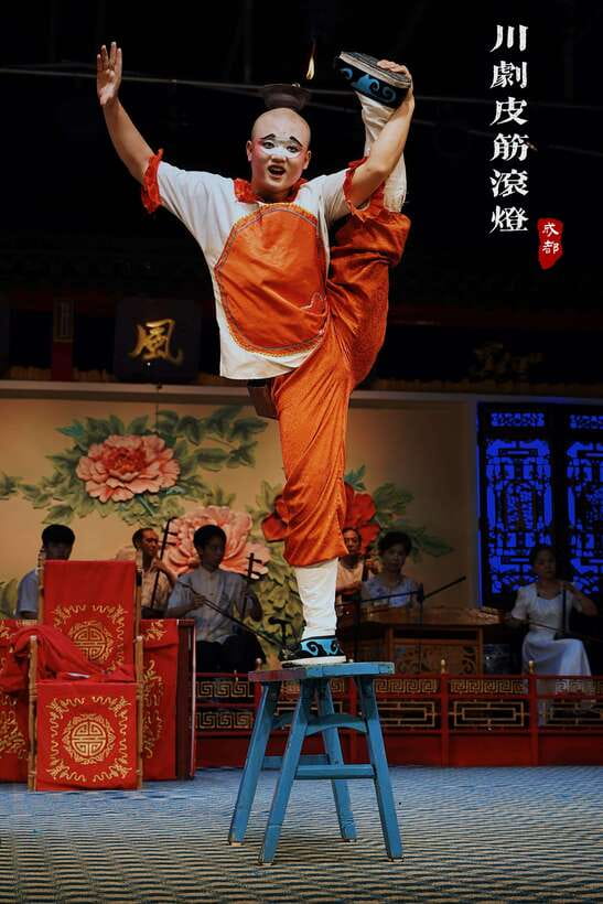 Chengdu Sichuan Opera Show Ticket - Shu Feng Ya Yun - The Show Format: Classic Opera, Folk Art, and Built-In Variety
