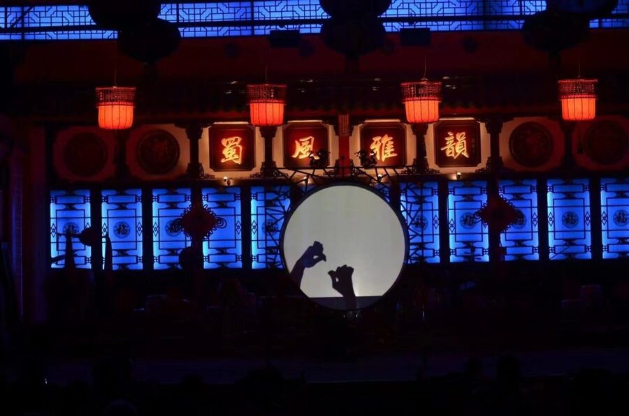 Chengdu: Sichuan Opera Shu Feng Yan Yun Evening Show Ticket - Show timing: how long you should plan, and when the face changing happens