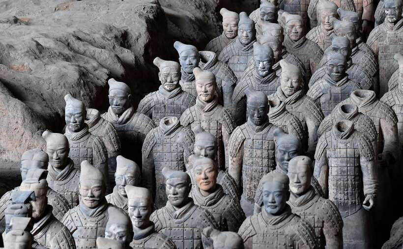 Chengdu: Xi'an Terracotta Warriors Day Trip by Bullet Train - Xian City Wall climb: where the views reward your time