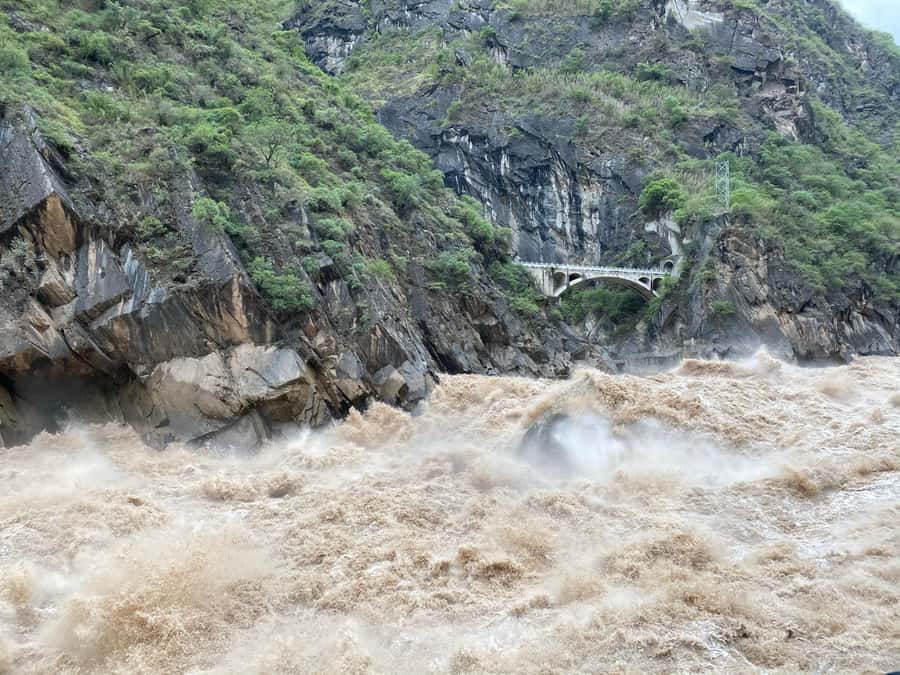China Shangri-La Tiger Leaping Gorge : A Canyon Adventure - Who This Tour Suits (and Who Should Rethink It)
