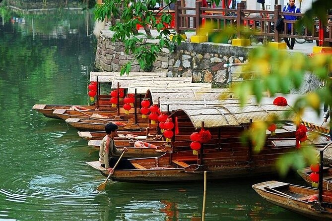 Chinese Classical Garden and Ancient Water Village Private Tour - Shunde District Stop: Bruce Lee Roots and Local Food Mood