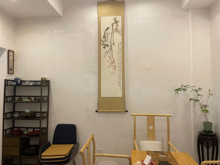 Chinese Tea ceremony in Beijing Hutong courtyard - Quick hits before you book