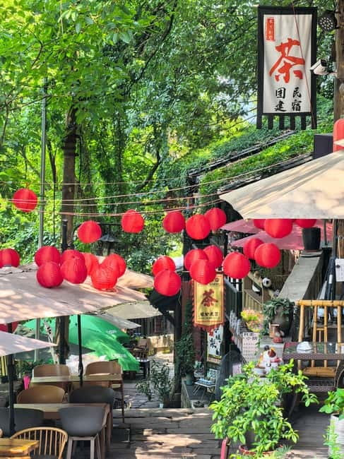 Chongqing: Historical Blocks, Temple, and Mountain Tour - Lunch Break and Street Food Timing That Doesn’t Feel Rushed
