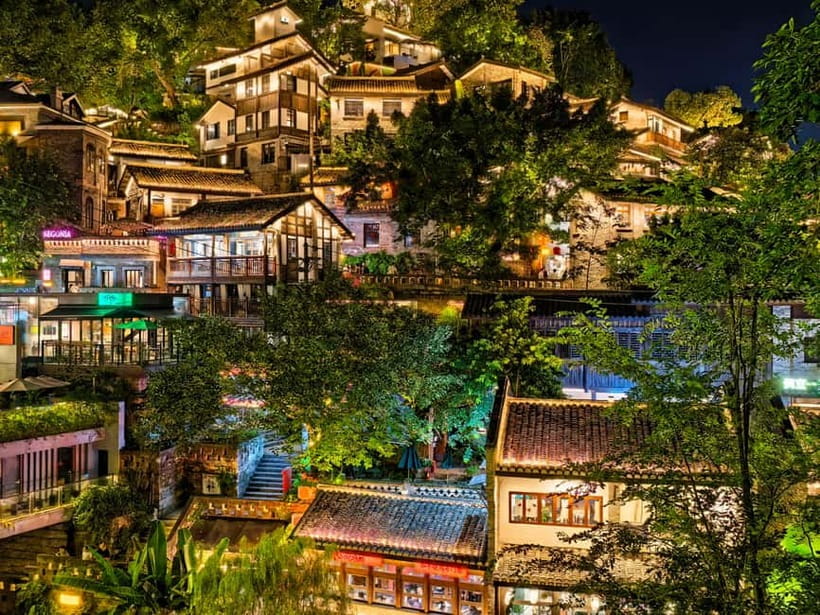 Chongqing: Magic Night View and Secret Viewing Spots Tour - Why Chongqing at night hits differently