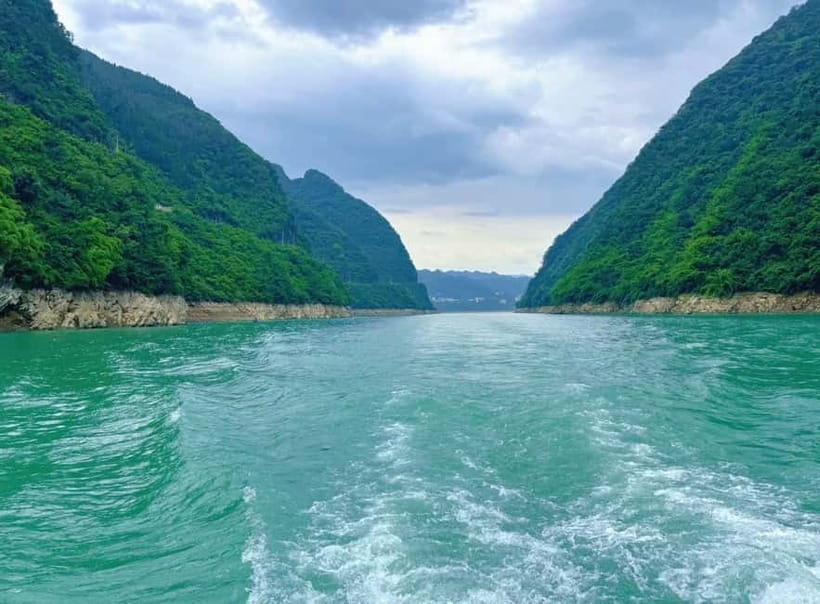Chongqing One-Day Trip: Wulong's 3 Essentials - Three Natural Bridges: Tianlong, Qinglong, and Heilong over a 400m sinkhole