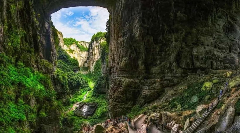 Chongqing One-Day Trip: Wulong's 3 Essentials - Your driver and guide make or break a mountain day