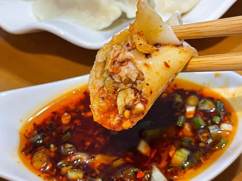 Chongqing: Private Food Tour and Magical Night Views - Where you meet, and why that matters