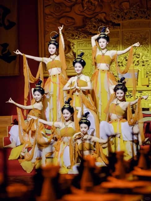 Chongqing: Qingyu Banquet Experience with Show and Dinner - Qingyu Banquet in Chongqing, a palace dining show in Bayu style