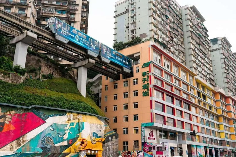 Chongqing: Surreal Urban, Ancient Town, and Secret Viewpoint - Yangtze River Cableway, the city’s air bus over the water