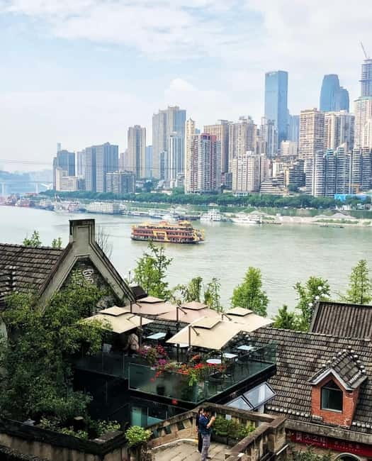 Chongqing: Surreal Urban, Ancient Town, and Secret Viewpoint - Price and logistics: is $216 good value for 10 hours?