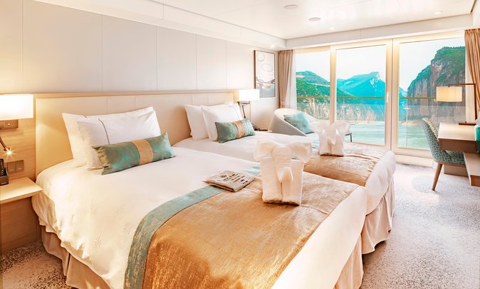 Chongqing to Yichang: 3-Night Luxury CENTURY GLORY Yangtze River Cruise Tour - Price and value reality check for a $0.00 listed booking