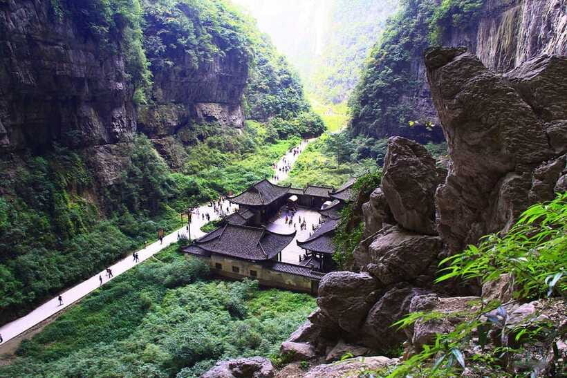 Chongqing: Wulong 2 Spots All-inclusive Luxury Private Trip - Longshuixia Gap (Longshuixia Difeng), the canyon stop with real wow factor