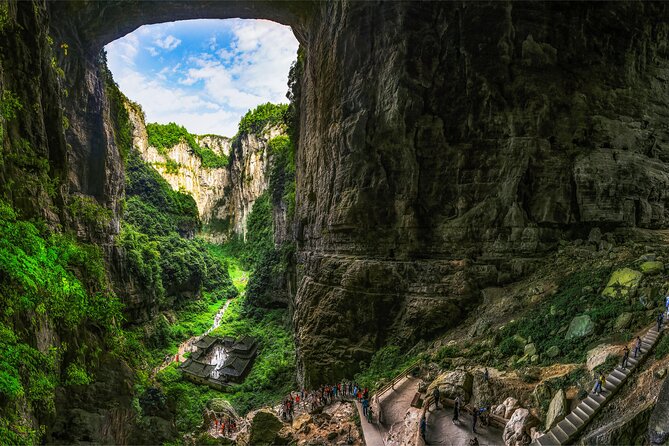 Chongqing Wulong Exploration Private Day Tour With the Lunch - Why Wulong Karst National Geology Park feels different from other day trips